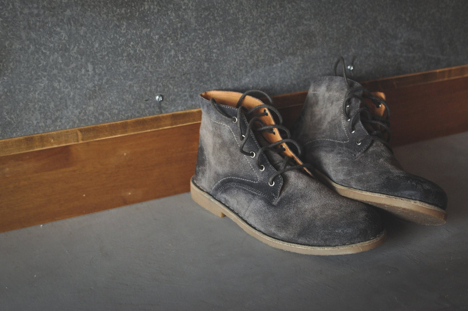 The Grover | Burnished Grey Suede