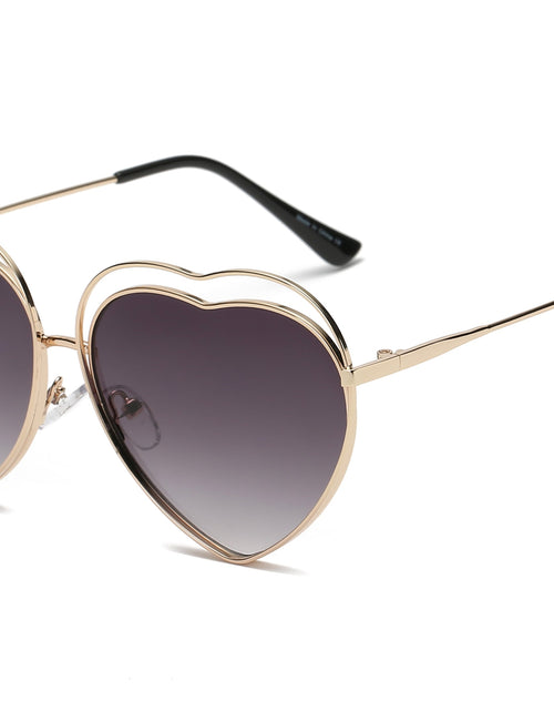 Load image into Gallery viewer, Astrid Sunglasses
